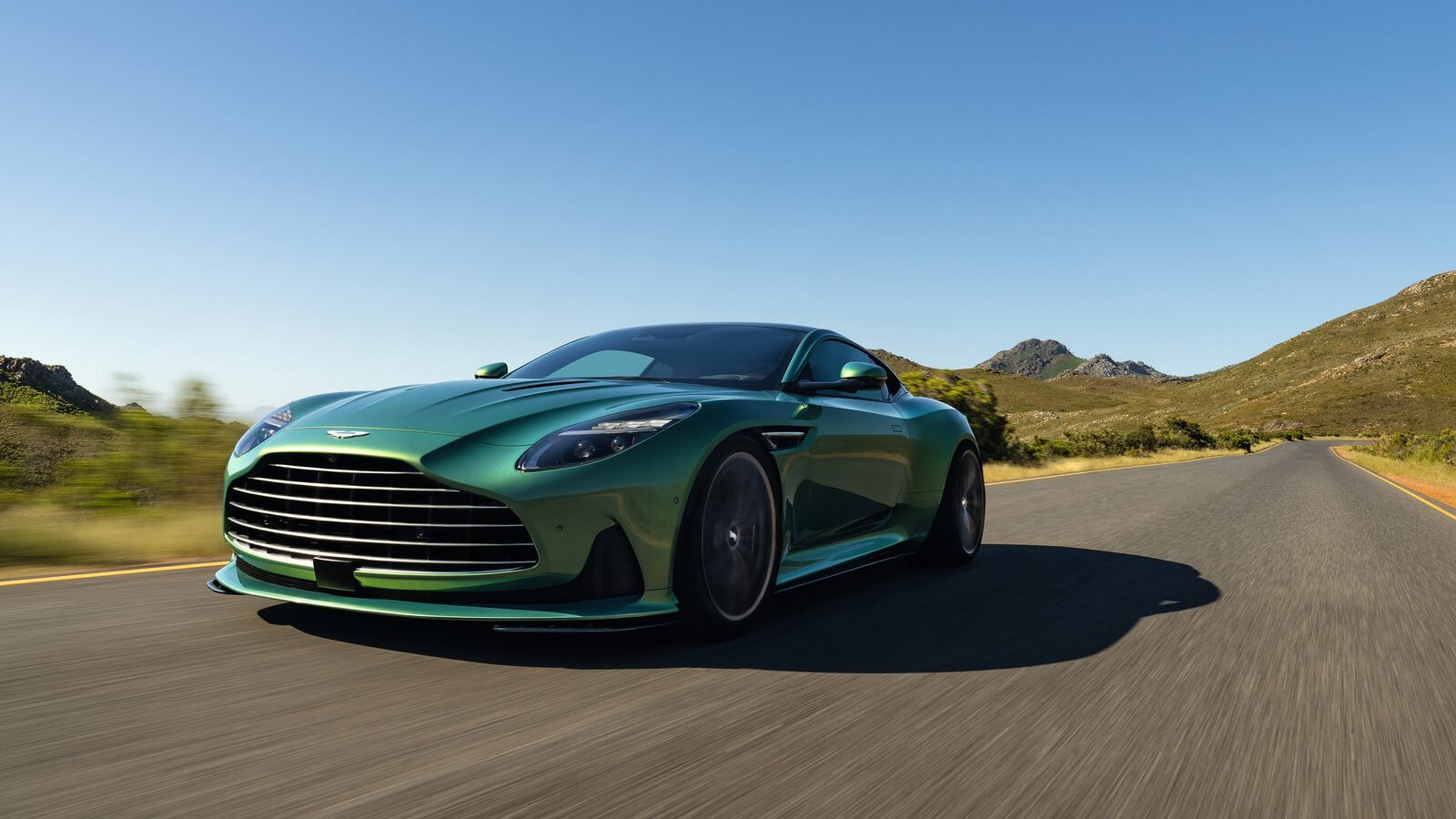 Aston Martin DB12 prize 5