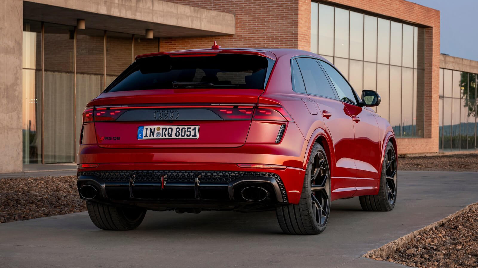 Audi RSQ8 prize 3