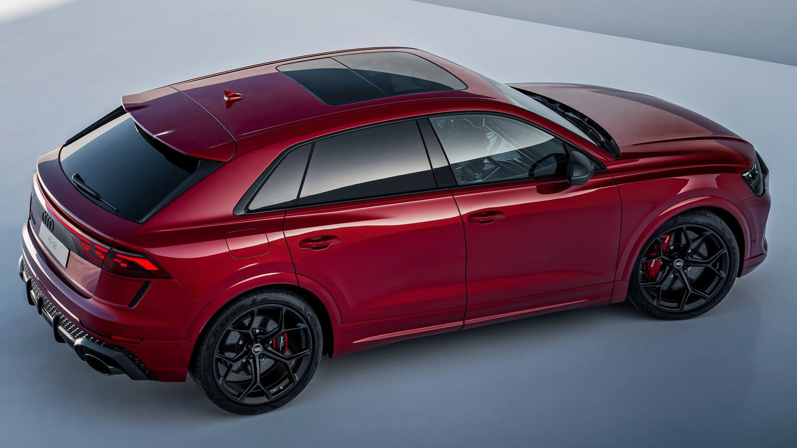 Audi RSQ8 prize 4