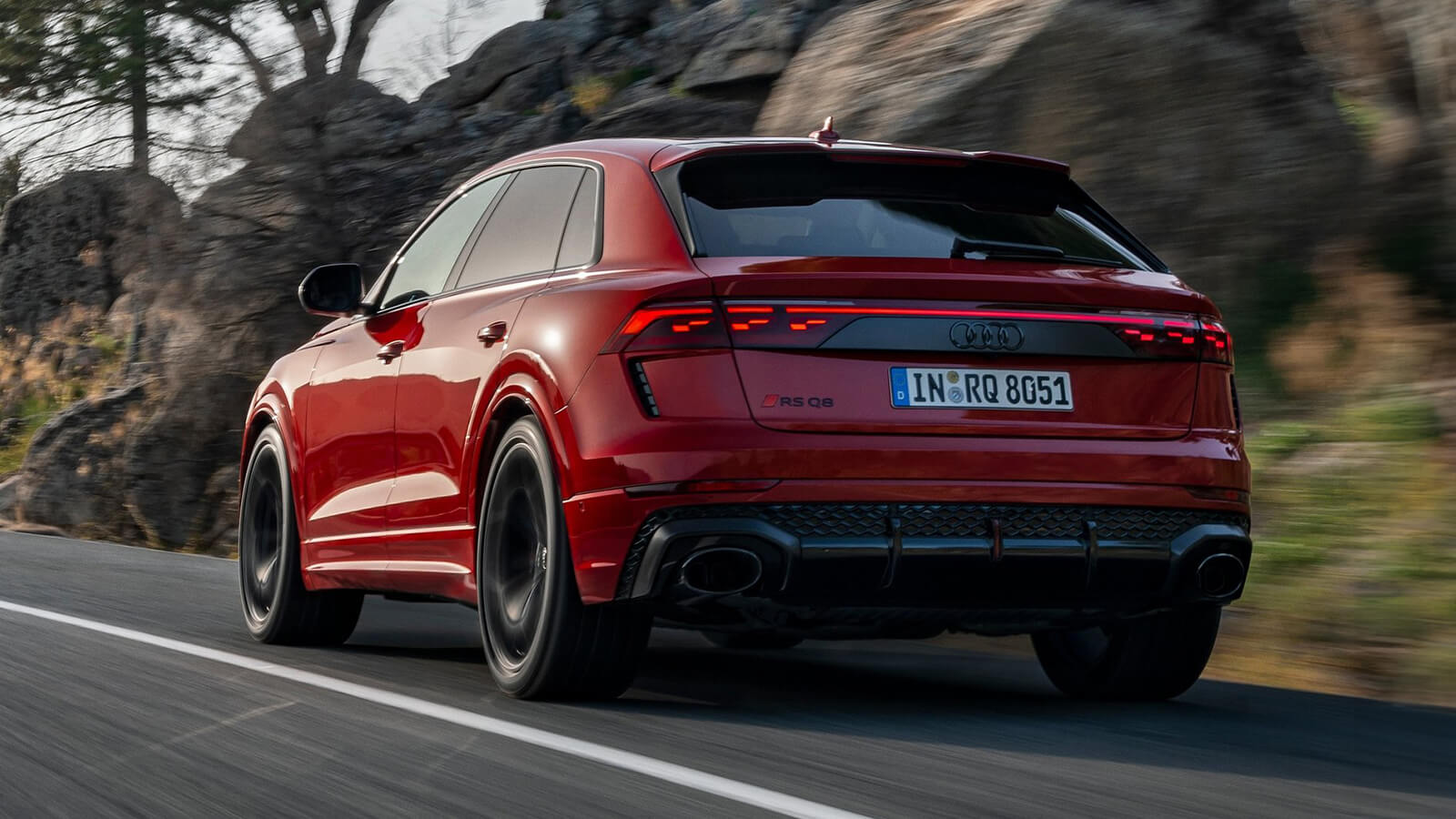 Audi RSQ8 prize 6