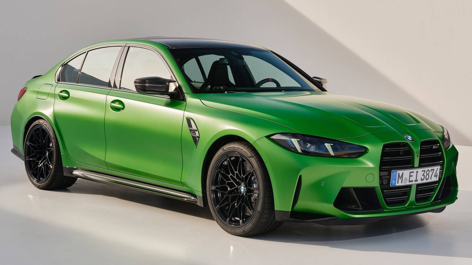 BMW M3 Competition Touring prize
