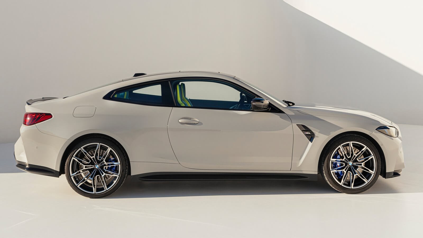BMW M4 Competition prize 3