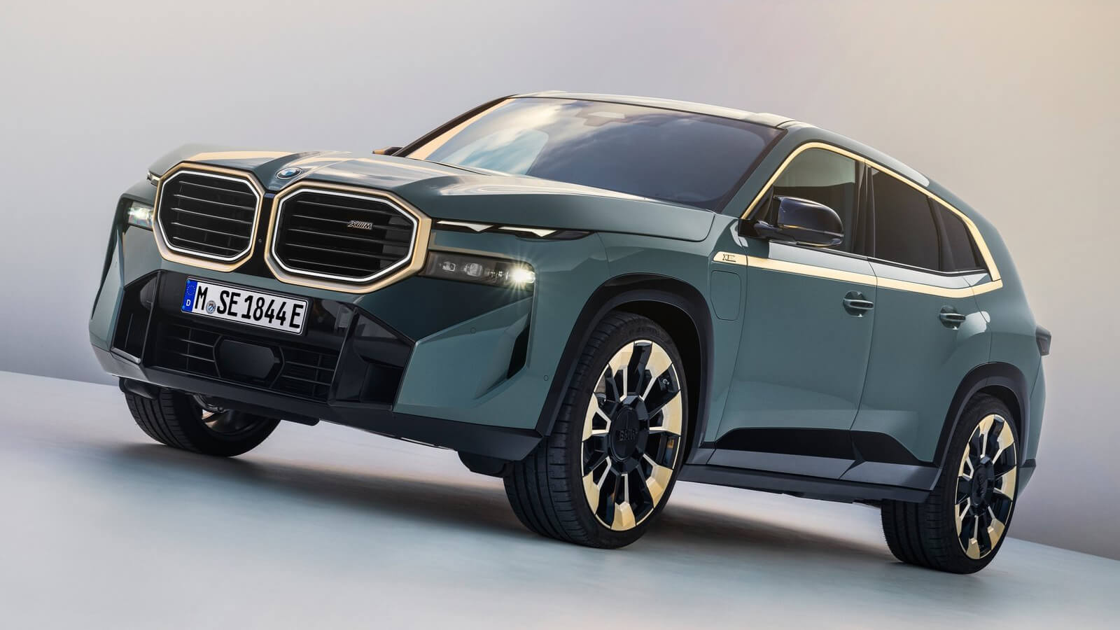 BMW XM prize