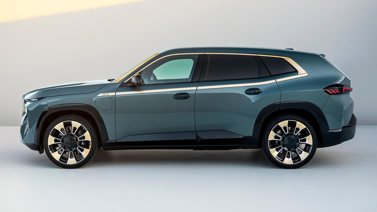 BMW XM prize 2