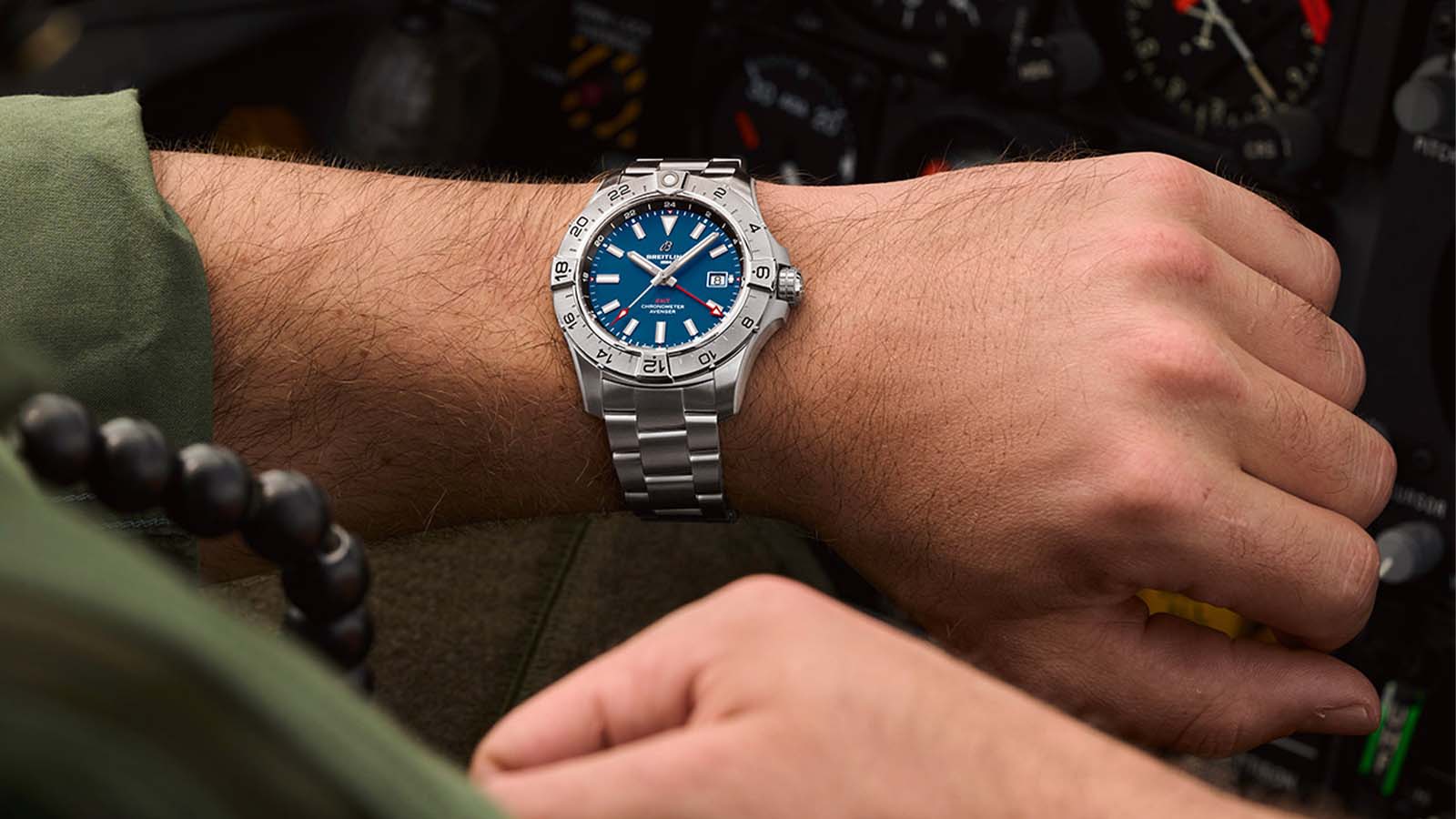 Breitling Avenger Automatic 42 + £10,000 OR Take £15,000 Cash prize 2