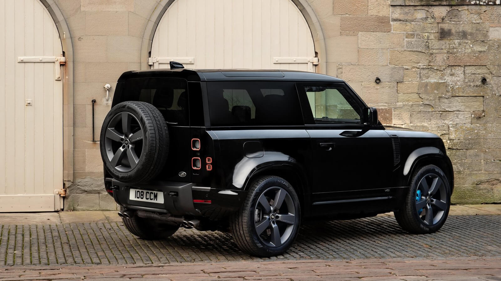 Land Rover Defender 90 V8 prize 3