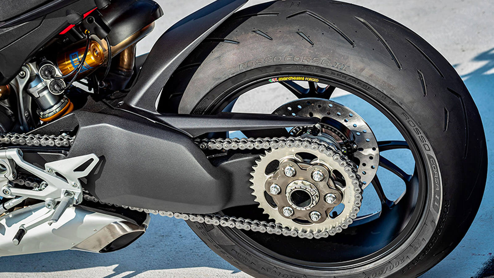 Ducati Streetfighter V4 prize 5