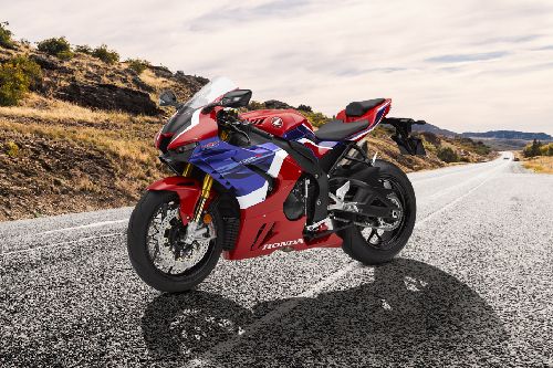 Honda CBR1000RR-R Fireblade prize