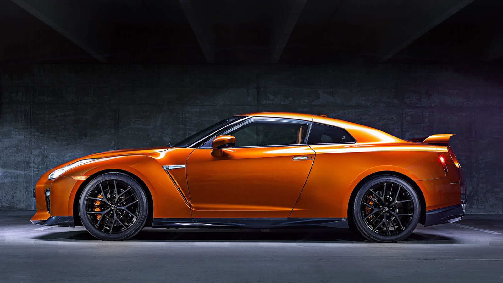 Nissan GT-R NISMO prize 2