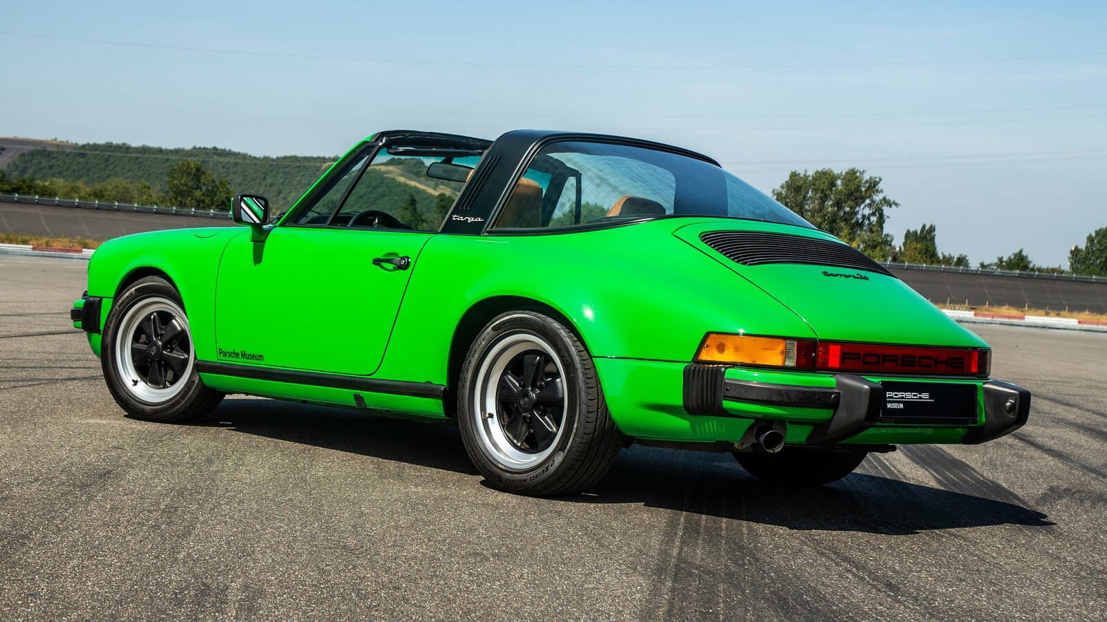 Porsche 911 Carrera (classic) prize 2