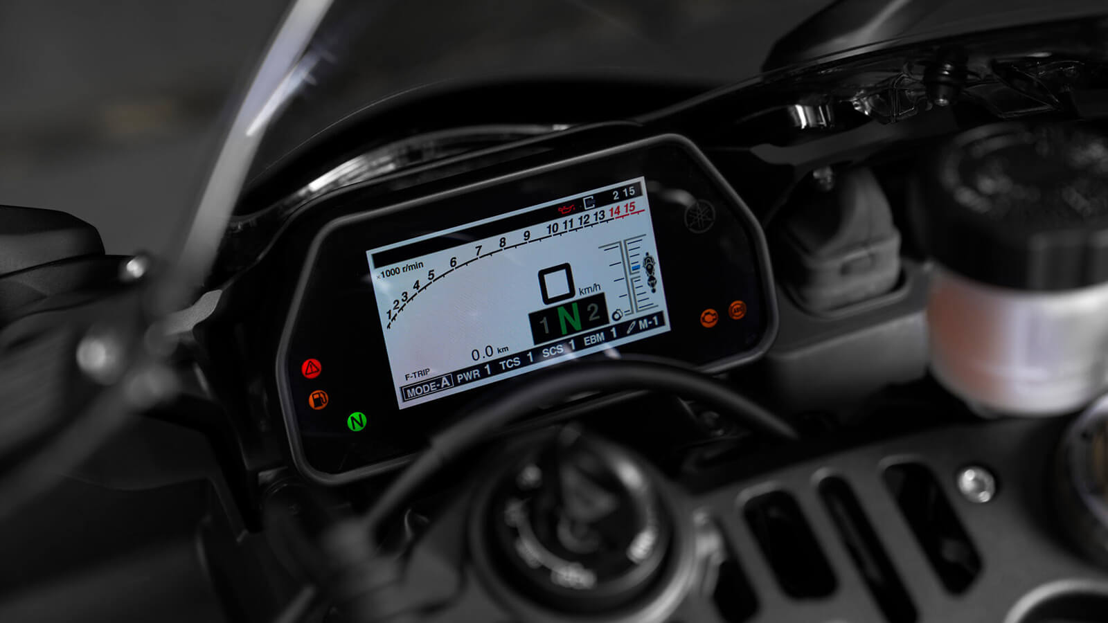 Yamaha YZF-R1M prize 7